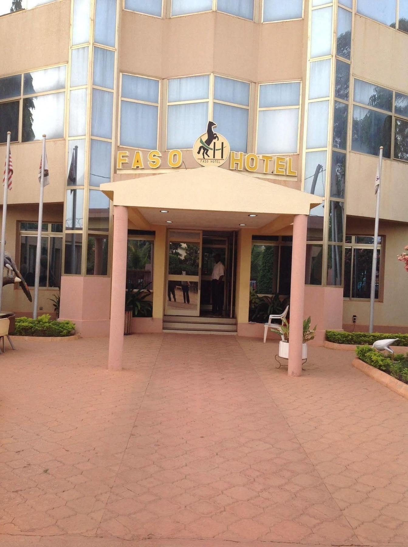Faso Hotel Ouagadougou Kültér fotó